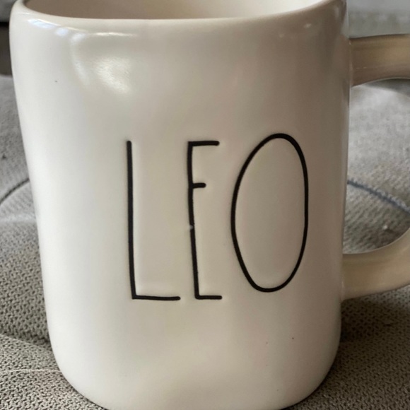 Rae Dunn Moon sign/Horoscope  Leo Mug - Picture 3 of 8